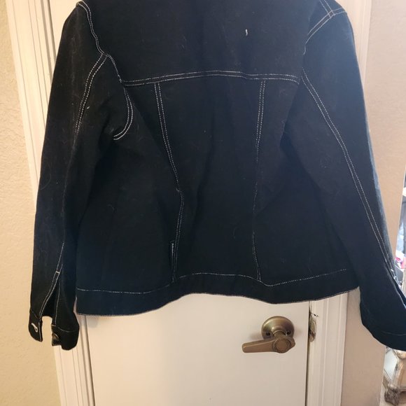 Size M Black Denim Jacket - Picture 2 of 2